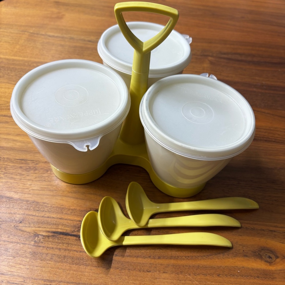 Tupperware vintage harvest gold condiment caddy with lids and spoons